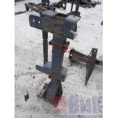 Кронштейн переднего крыла DAF 95 передний RH (947)