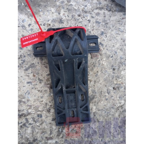 Петля крышки инструментального ящика Iveco (927), 504202760