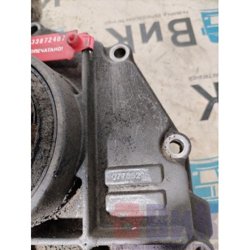 Крышка двигателя лобовая Renault Midlum DXI 7 в сборе с масляным насосом (407), 21009246-1