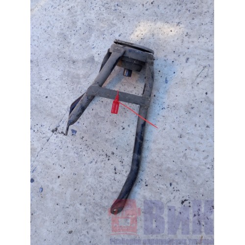 Часть кулисы КПП Volvo FH (квадр.фары) (806), 