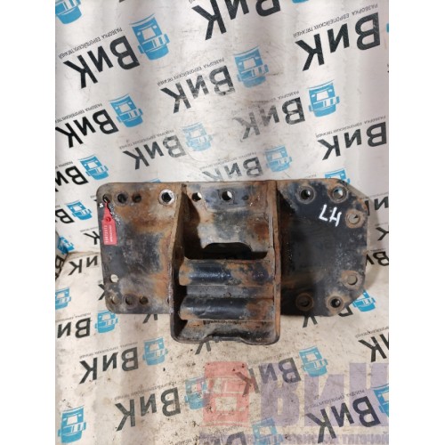 Кронштейн средней траверсы (над коробкой) MAN TGS 18.440 035329 LH (073), 