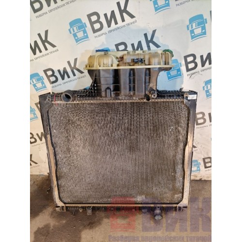 Радиатор основной MAN TGS 18.440 035329 с датчиком (143), 81061006656