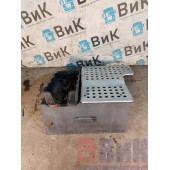 Крышка ящика АКБ Volvo FH 4 704890 в сборе (498)