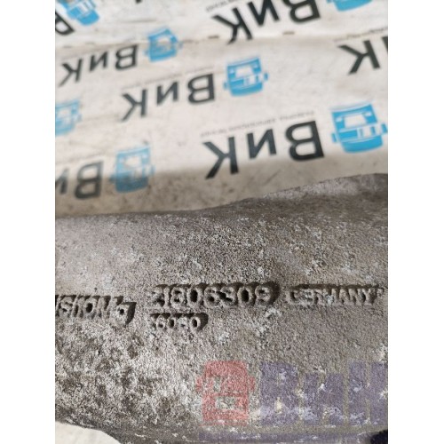 Патрубок интеркулера Volvo FH 4 704890 (402), 21806309 -1