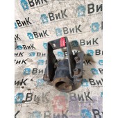 Кронштейн крыла Scania R 440 318231 задний в сборе (290)