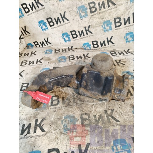 Кронштейн переднего амортизатора Scania R 440 318231 нижний LH (195), 1354061