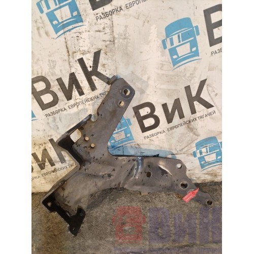 Кронштейн усилителя бампера Scania R 440 318231 LH (177), 1802160