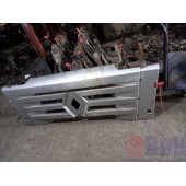 Решетка радиатора Renault Magnum 010884 деф. (741)