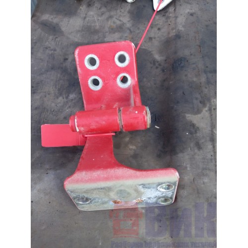 Петля двери MAN нижняя RH (749), -1