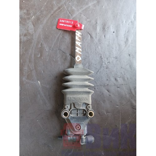 Кран уровня пола кабины Renault Magnum DXI Wabco с деф. (512), 7420746460-3