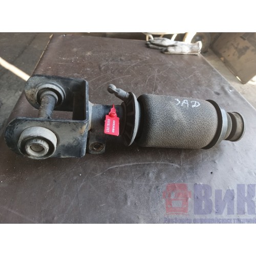 Подушка под кабину Renault Magnum DXI MONROE задняя (506), 82052893-5