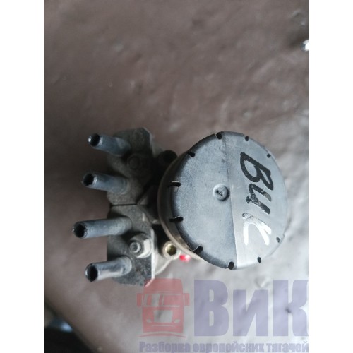 Кран главный тормозной Renault Magnum DXI KNORR (552), 5010633320-7