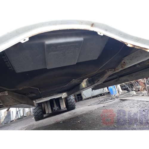 Каркас кабины Renault Magnum 2007г. с углами капота, люком, спойлерами (357), -14