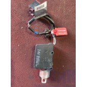 Доводчик замка двери Renault Magnum DXI (584)