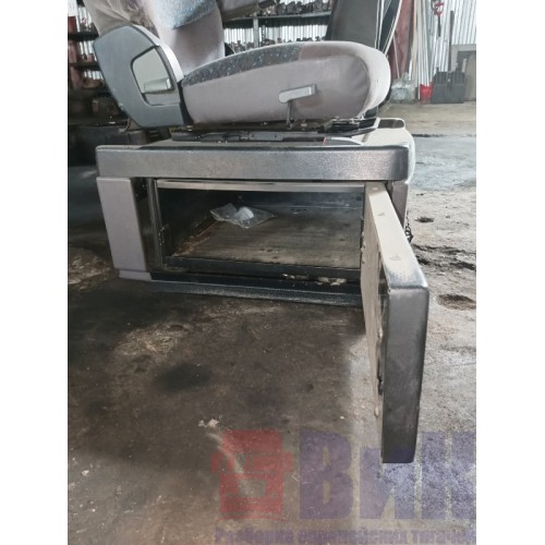 Сиденье пассажирское Renault Magnum DXI (салон трансформер) (569), 5010515460-6