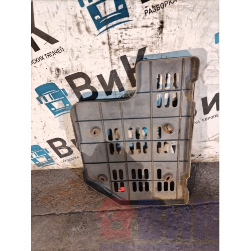 Накладка на глушитель Iveco EuroStar 160577 боковая (980), 8169099-3