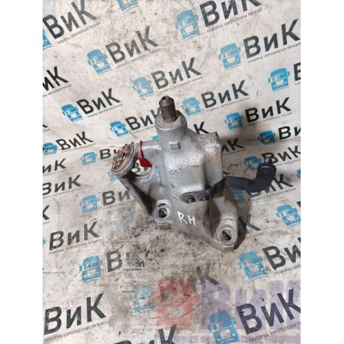 Кронштейн торсиона кабины Scania R400 915216 RH (777), 2133303