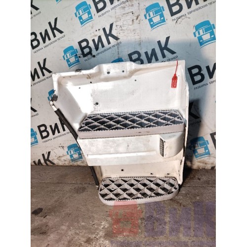 Подножка основная Scania R400 915216 RH (780), 