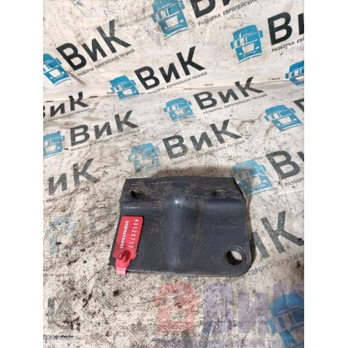 Кронштейн пневмоподушки Scania R400 915216 (717), 1791133