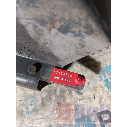 Кронштейн противооткатника Scania R400 915216 (713), 1796509-1