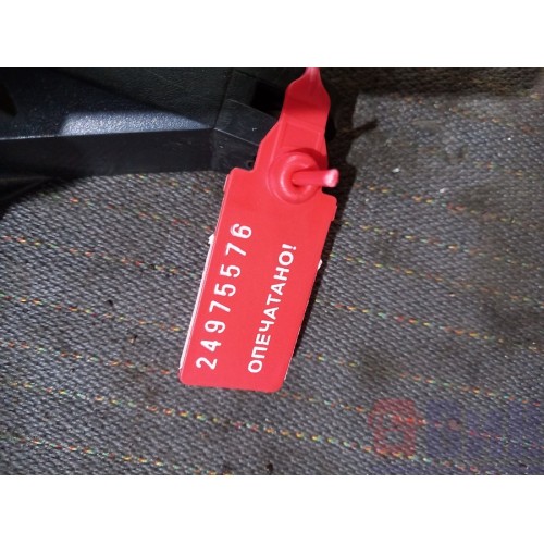 Кронштейн газового упора капота Iveco (576), -1