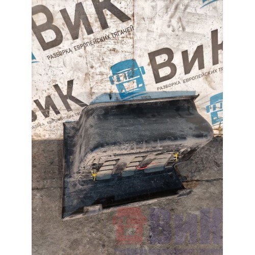 Корпус нижней подножки Volvo FH 13 103098 с накладкой деф. LH (656), -1