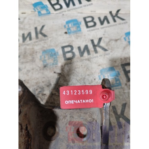 Кронштейн заднего амортизатора Volvo FH 13 103098 верхний (599), -1