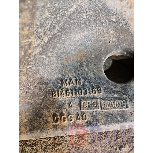 Кронштейн (проставка) ГУРа MAN TGS 178597 (205), 81461103169-2