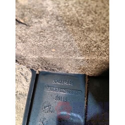 Накладка клапанной крышки Iveco Stralis Cursor 13 (889), 504219646-2