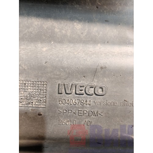 Подкрылок под кабину LH Iveco Stralis 258750 (687), 504067844-2