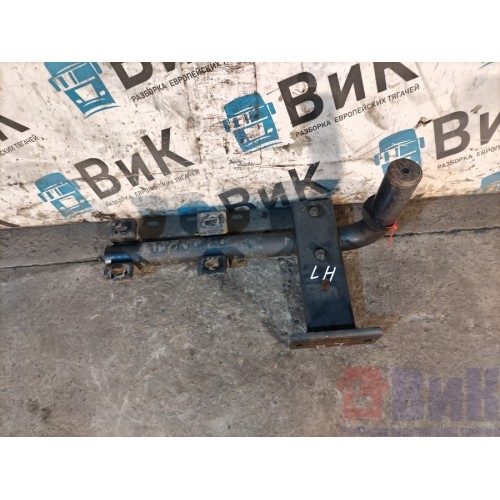 Кронштейн подножки нижней Iveco Stralis 258750 LH (643), 