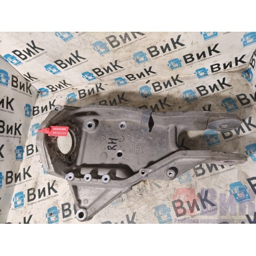 Кронштейн кабины (кронштейн передней подушки) Scania R420 274491 RH (298), 1426196