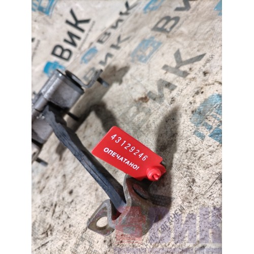 Ограничитель двери Scania R420 274491 LH (246), -1