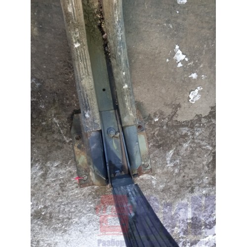 Кронштейн топливного бака DAF 106 049232 64*69 с лентой (396), -2