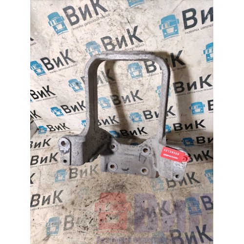 Кронштейн задней подушки кабины Scania 5 178648 (009), 1518493