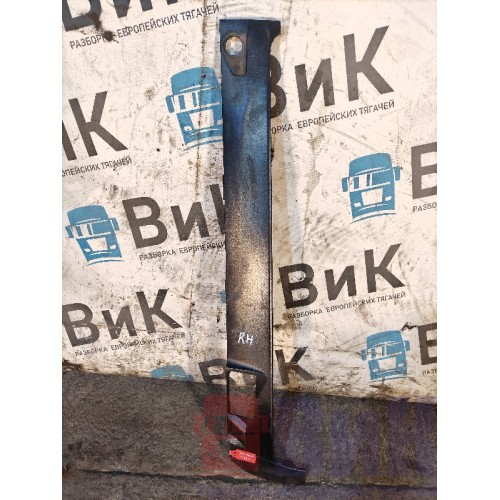 Накладка на стойку лобового стекла Scania 5 178648 наружняя RH (021), 1769912