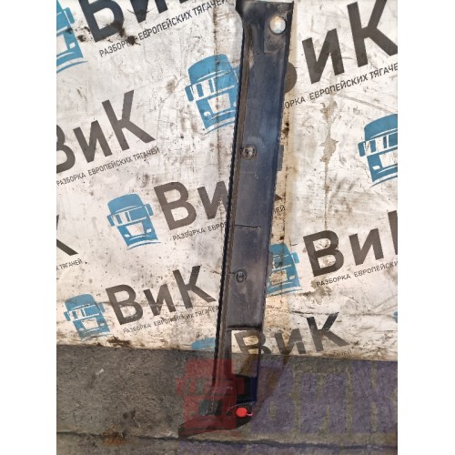 Накладка на стойку лобового стекла Scania 5 178648 наружняя RH (021), 1769912-1