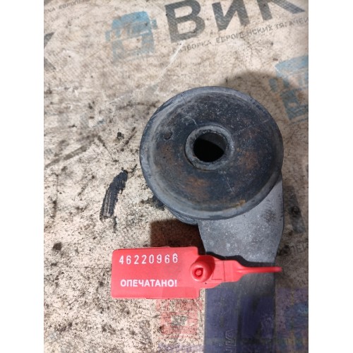 Кронштейн замка кабины Scania 5 178648 (966), 1781929-2