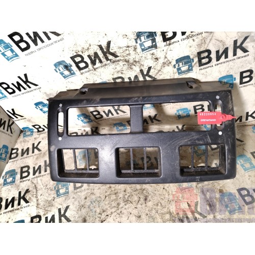 Накладка на торпедо (централ.часть под воздуховоды) DAF 105 961218 (954), 1304866