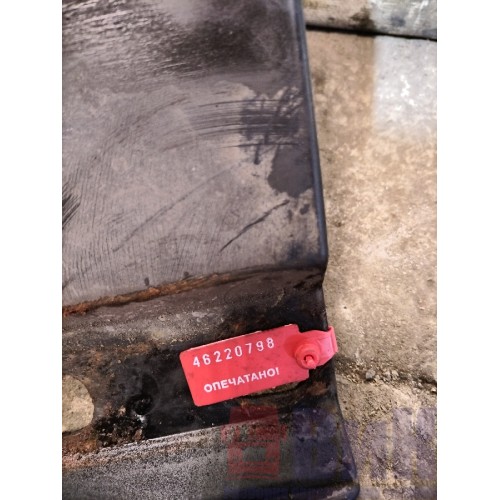 Подкрылок передний LH Mercedes Actros MP3 617874 передняя часть деф. (798), 9418814601-2