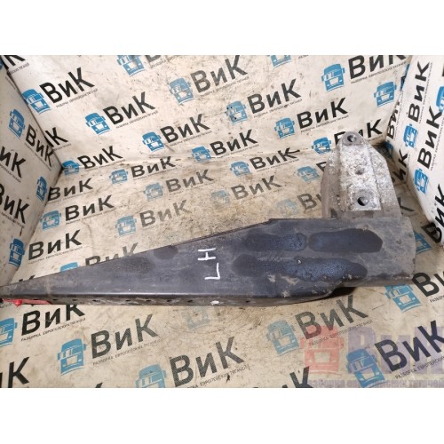 Кронштейн подножки Mercedes Actros MP3 617874 алюм. LH (858), 