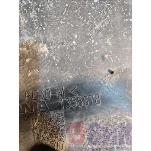 Защита двигателя (противошумный экран) Scania R440 335286 средняя часть (149), 1358678-4