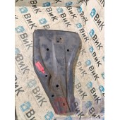 Кронштейн переднего крыла Scania R440 335286 нижний LH (213)