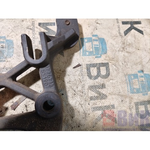 Кронштейн глушителя Scania R440 335286 (болт обломан) (304), 1776713-1