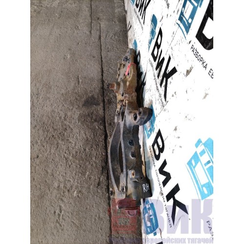 Кронштейн буксировочного крюка DAF 106 066636 RH (019), 1911611-2