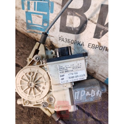 Стеклоподъемник DAF 105 976058 в сборе RH (453), 1779722-3