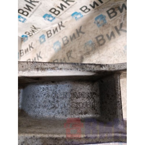 Кронштейн цилиндра подъема кабины Renault Premium 013647 (354), 5010552098-1