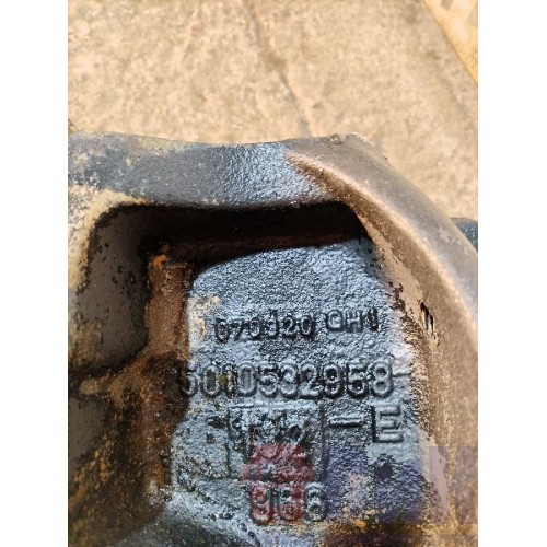 Кронштейн крепления торсиона кабины Renault Premium 013647 RH (337), 5010532958-1