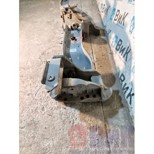 Траверса Renault Premium 013647 передняя (кронштейн двигателя) в сборе (304), 5010629271-4