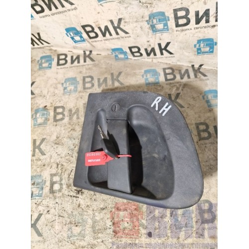 Ручка открывания двери Renault Premium 013647 наружняя с ключом RH (302), 5010538728